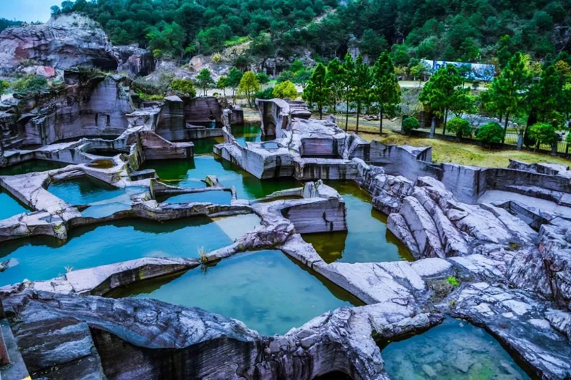 a taizhou · 台州 欢迎 您在 台州 , 有 个 光影 筑 成 的 海湾